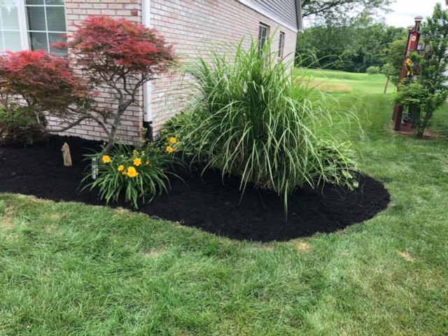 Mulch Delivery & Install in Fishers Indiana